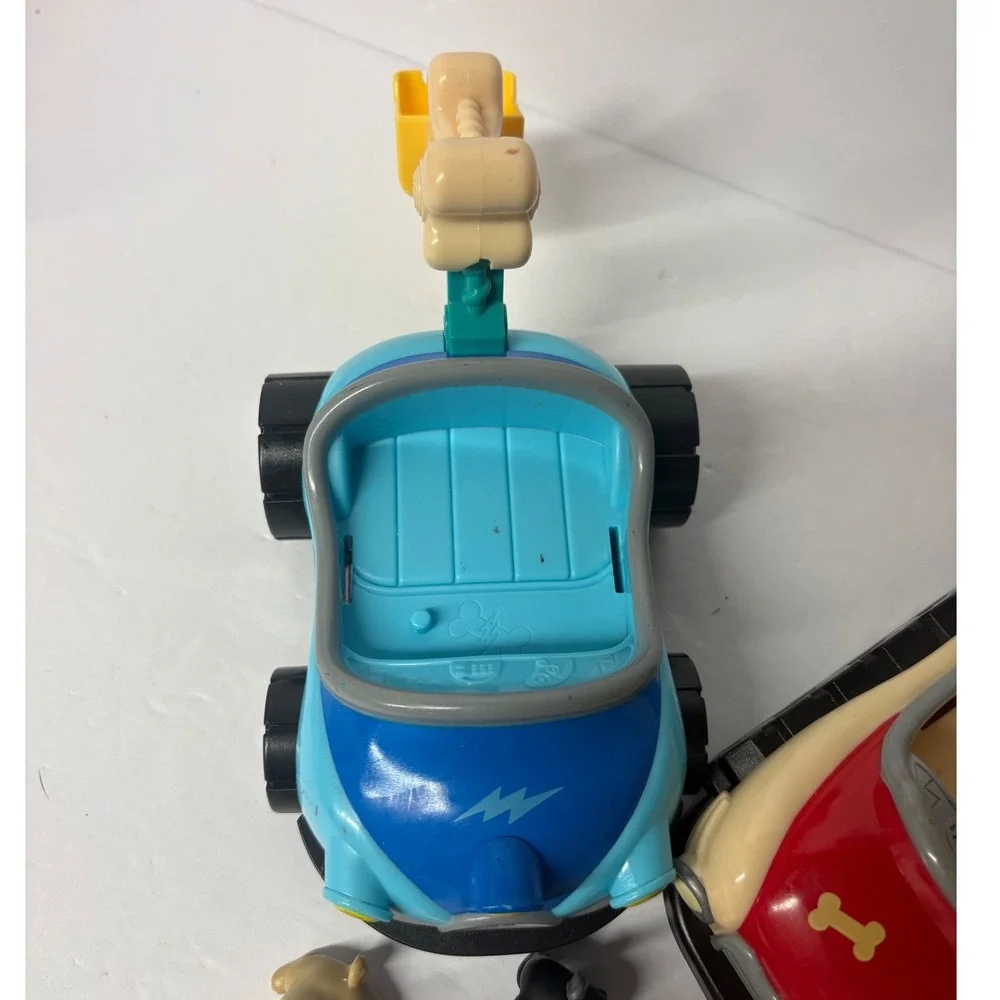 Disney Puppy Dog Pals Just Play Vehicle and Figure Lot Bingo Rolly Hissy Keia